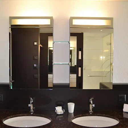 Glanis 3*
