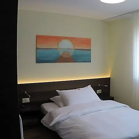 Szálloda Glanis 3*