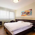Glanis 3*