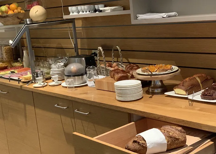 غلانيس فندق غلاند