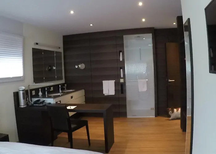 غلانيس فندق 3*